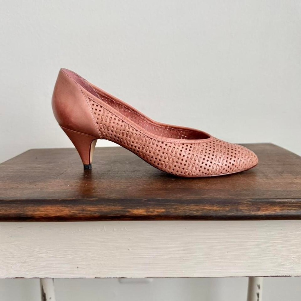Vintage pink woven leather kitten heel size 6 narrow pointed braided coquette 70
